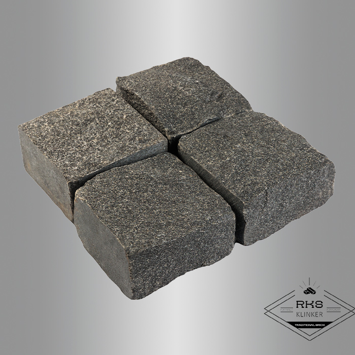 Гранитная брусчатка Габбро, Другорецкое, Колотая, 100x100x50 мм в Саратове