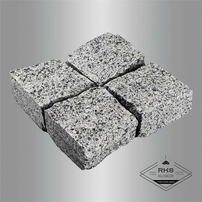 Гранитная брусчатка Камбулатовский, Колотая, 100х100 мм в Саратове