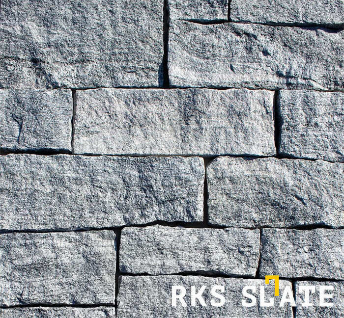 Фасадный облицовочный камень Sesame Grey Quartz Strips в Саратове