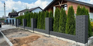 Забор из кирпича ЛСР графитовый рустик 1НФ (5)