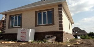 Кирпич облицовочный ЛСР Белый рустик (9)