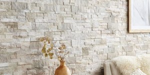 Бежевые каменные стены в интерьере 3D панели RKS SLATE Кварцит Beige Slate купить (1)