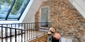 Каменная стена в интерьере из 3D панели RKS SLATE  Кварцит Biege Quartz Country фото интерьера, купить камень с доставкой в РКС Клинкер (19)