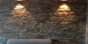Каменные стены в интерьере фото 3D панели RKS SLATE Сланец Rusty Slate Rockface заказать (2)